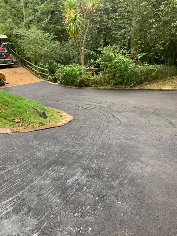 Private lane surfacing London tarmac installation project