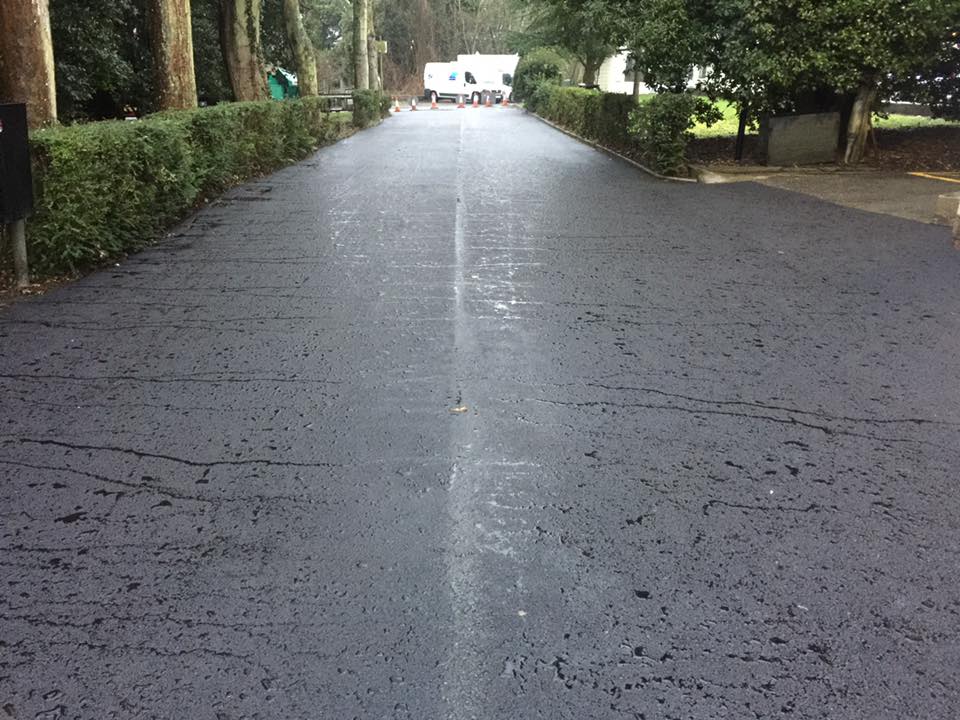 Driveway resurfacing contractor in Alexandra Palace