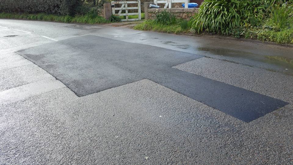 Pothole patch repairs London for driveway car park and access road surfaces
